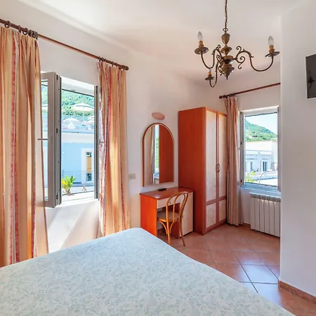 Monti Hotel